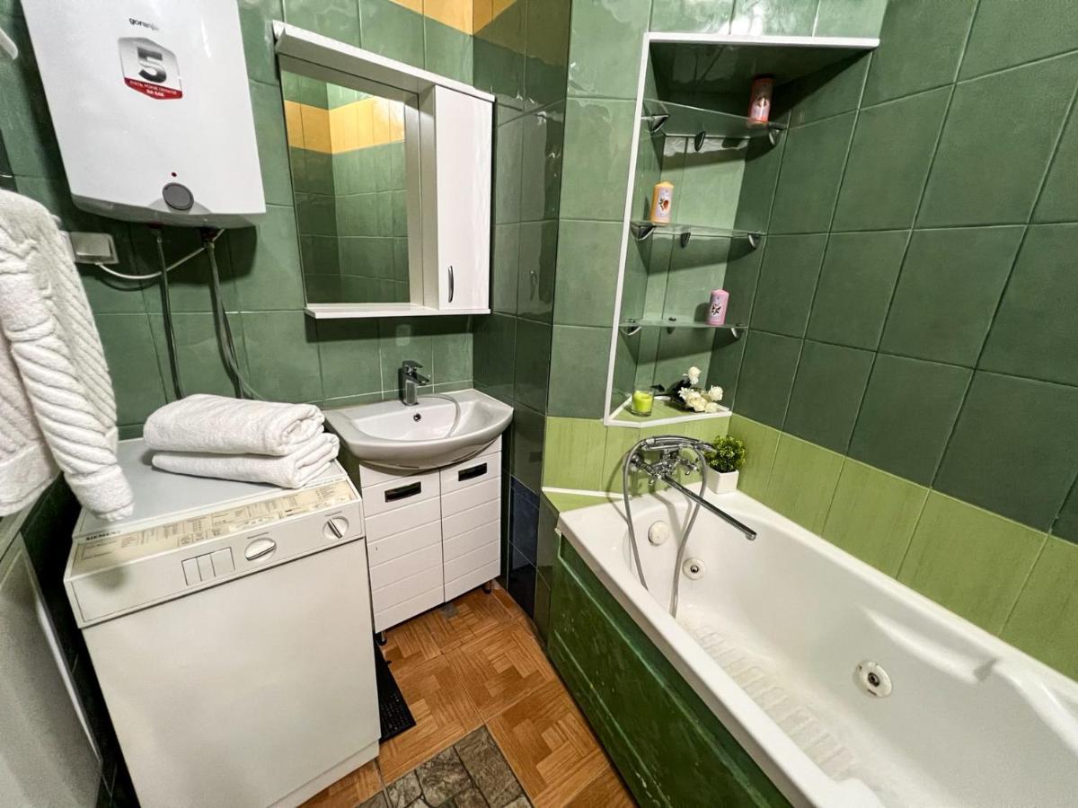 Apartment In The Historic Center Київ Екстер'єр фото