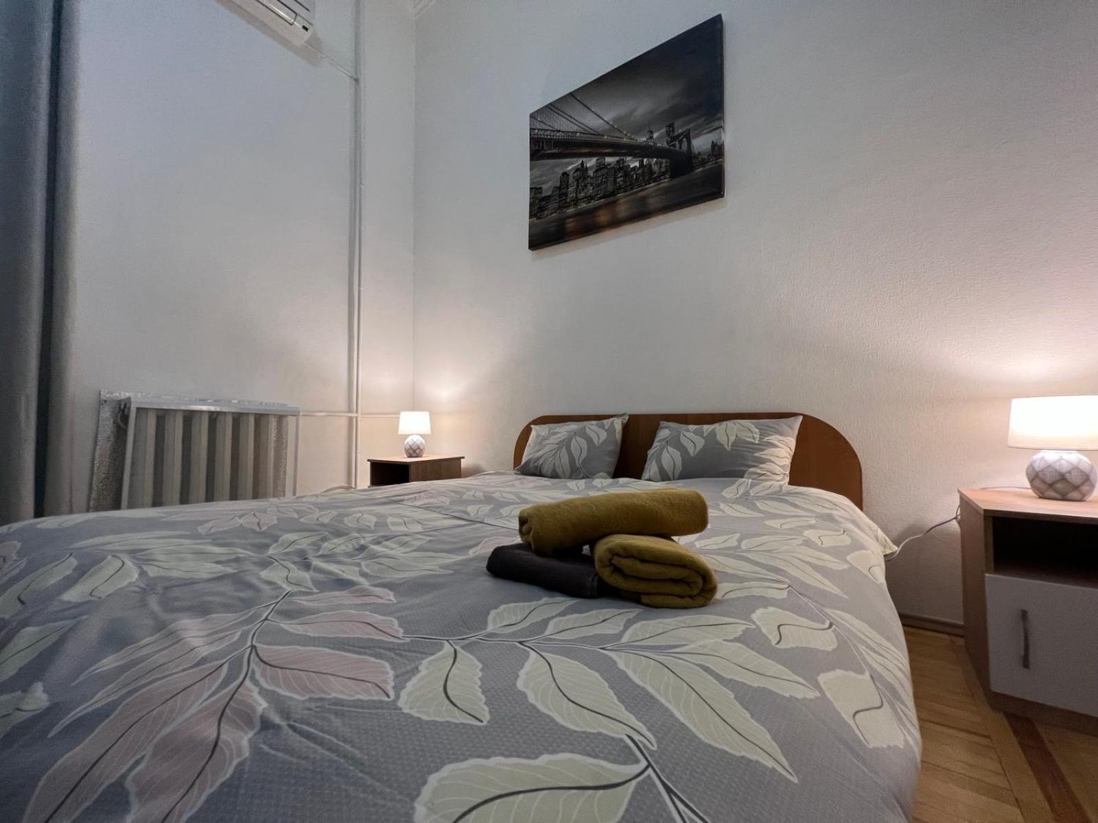 Apartment In The Historic Center Київ Екстер'єр фото