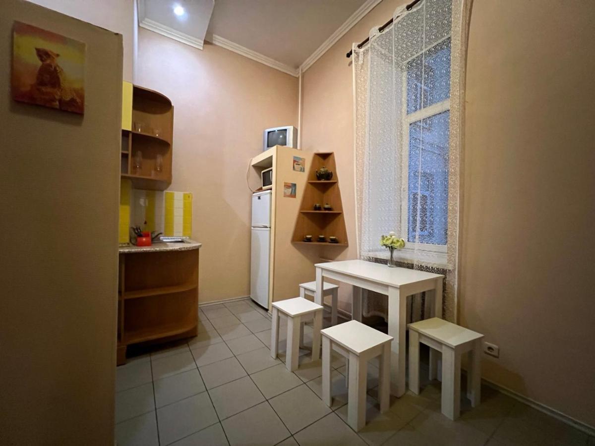Apartment In The Historic Center Київ Екстер'єр фото