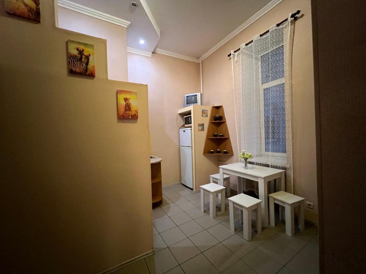 Apartment In The Historic Center Київ Екстер'єр фото